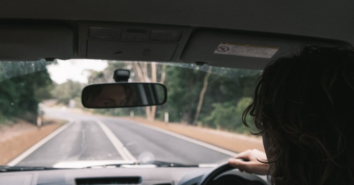 Overlooking Blind Spots: A Major Risk for New Drivers